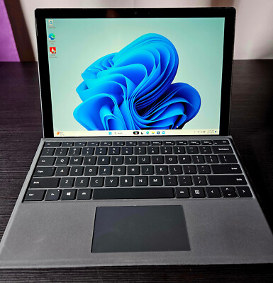 Microsoft Surface Pro 6 12.3″ (256GB, Intel Core i5 8th Gen., 8GB